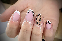 Les Jolis Ongles de Marie