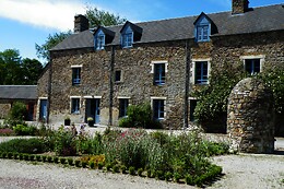 Hotel The Originals La Ferme des Mares