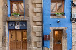 HOSTAL977