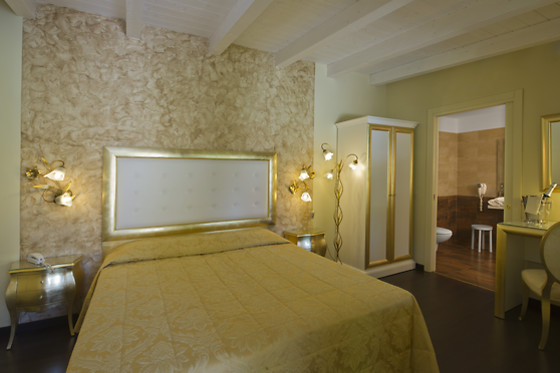 Viktoria Palace Hotel - photo 1