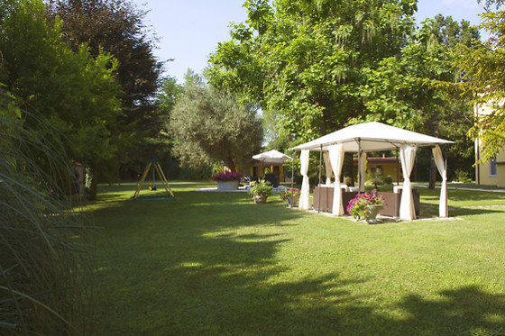 Viktoria Palace Hotel - photo 7