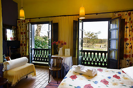 HOTEL LA LLOSA DE FOMBONA