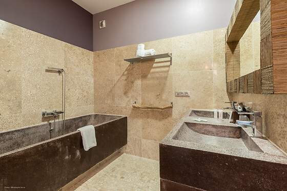 Disini Luxury Hotel - photo 5