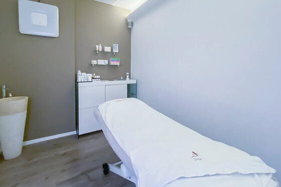 Beauty Source Oria Florissant - photo 1