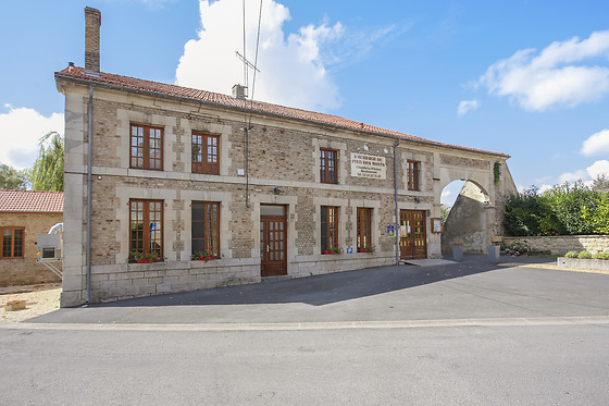Chambre d'hôte Auberge du Pied des Monts - photo 4