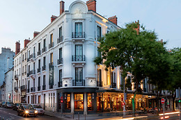 Le Saint Regis
