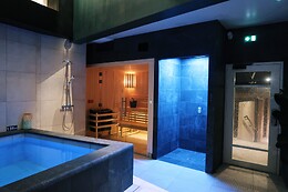 Brit Hotel Les Voyageurs***