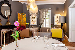 Hostellerie Le Castellas / Maison du Barry