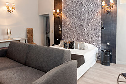 Hostellerie Le Castellas / Maison du Barry