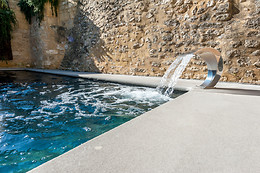 Hostellerie Le Castellas / Maison du Barry