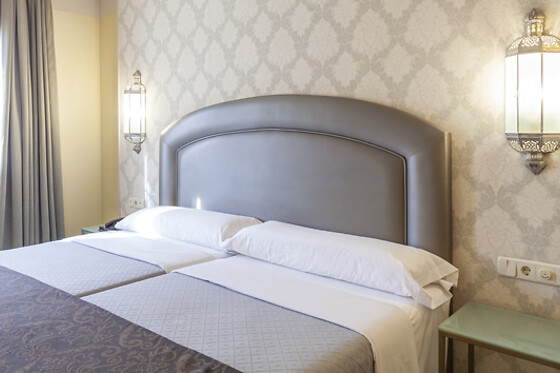 HOTEL MACIA ALFAROS - photo 2