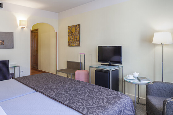 HOTEL MACIA ALFAROS - photo 16