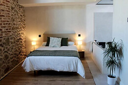 APARTAMENTOS EL ESQUILEO