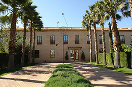 HOTEL AD HOC PARQUE GOLF