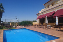 HOTEL LOS BARRUECOS