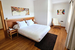 HOTEL LOS BARRUECOS