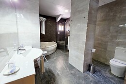 HOTEL LOS BARRUECOS
