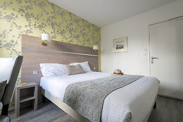 BEAUJOIRE HOTEL