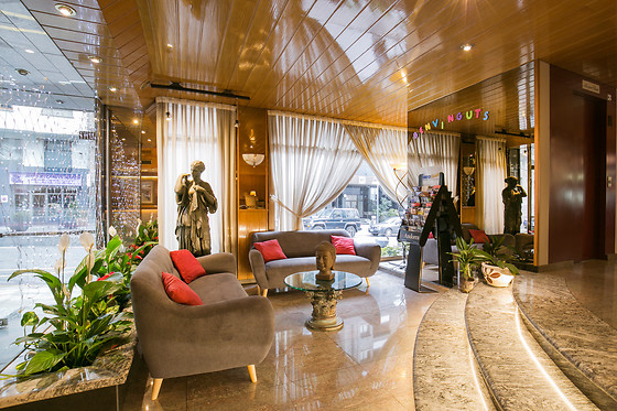 YOMO IMPERIAL HOTEL - photo 8