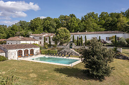 Hotel The Originals Le Relais de Saint-Preuil