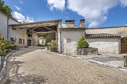 Hotel The Originals Le Relais de Saint-Preuil