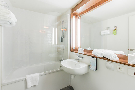 CAMPANILE VICHY BELLERIVE - photo 3