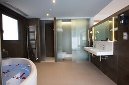 HOTEL & SPA CIUDAD DE BINÉFAR