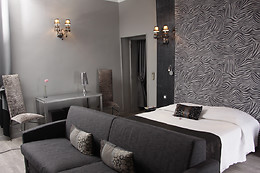 Hostellerie Le Castellas / Maison du Barry