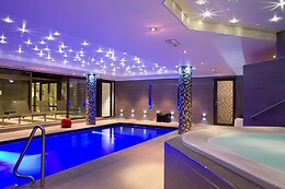 Martin's Manoir ***