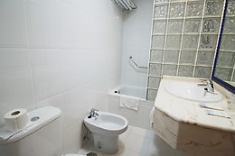 HOTEL SANTILLANA