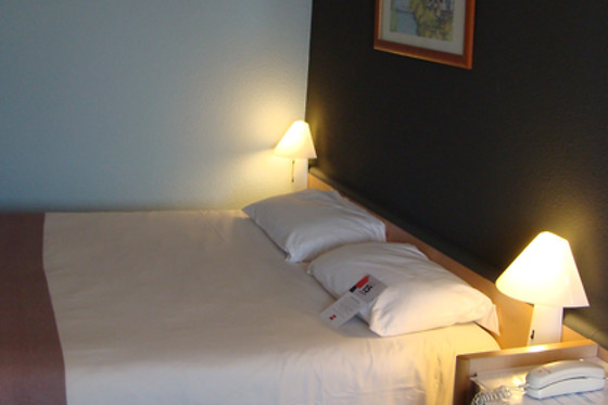 Hotel Ibis Lorient Centre Gare - photo 2