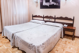 HOTEL CASTELLANO I