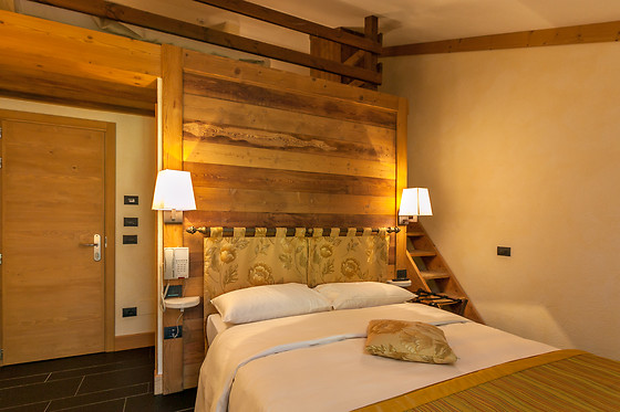 Hotel Lo Scoiattolo - photo 1