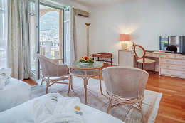 Villa Sassa Lugano****