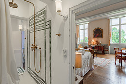 Chateau d'Estrac