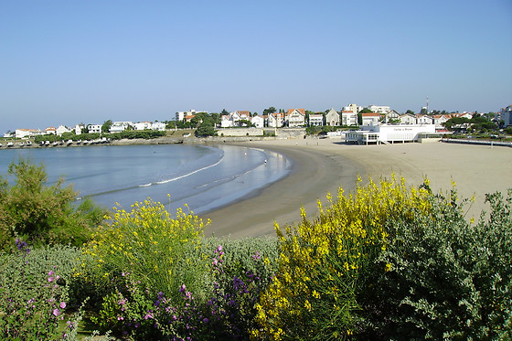 Hotel The Originals Royan Miramar - photo 1