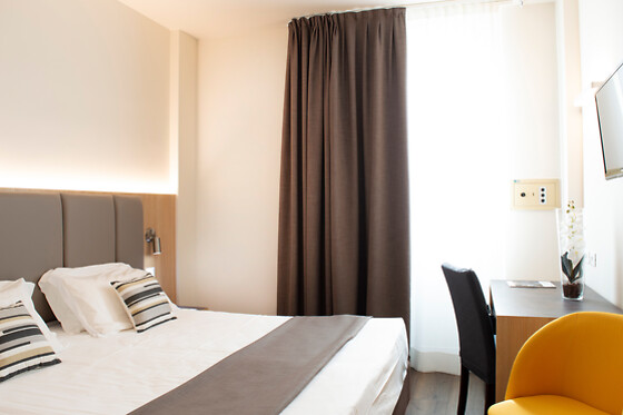 Hotel Alexander - photo 0