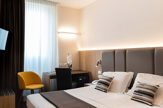 Hotel Alexander - photo 1