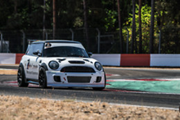 M Cave Motorsport Experience
