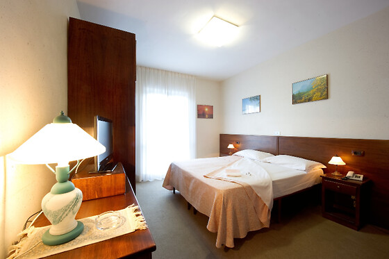 Hotel Candeleto - photo 1