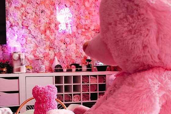 Pinky Cocoon Head Spa - photo 1