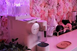 Pinky Cocoon Head Spa