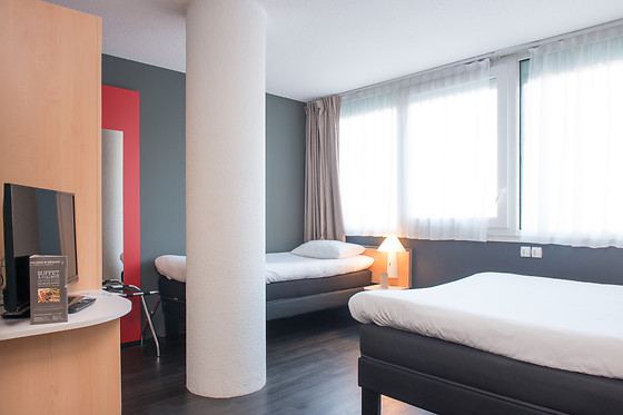 Hotel Ibis Lorient Centre Gare - photo 2