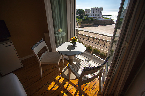 Hotel The Originals Royan Miramar - photo 9