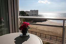 Hotel The Originals Royan Miramar