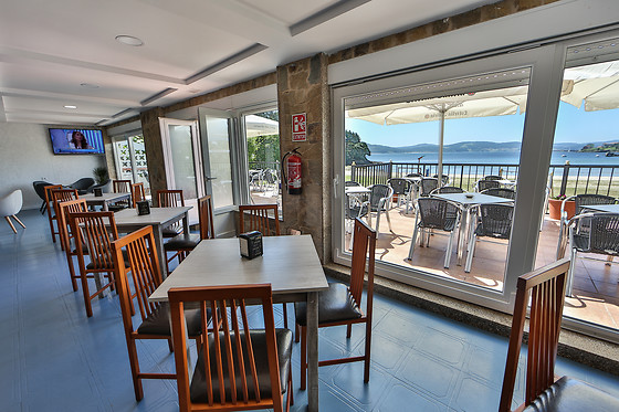 HOTEL PLAYA DE CAMARIÑAS - photo 1