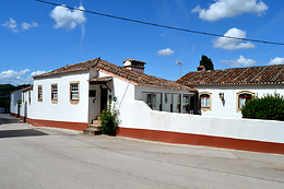 QUINTAL DE ALÉM DO RIBEIRO