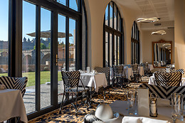 Hôtel du Roi & SPA by SOWELL COLLECTION