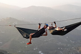 VIVE AVENTURA
