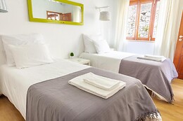 Meio Center Country House